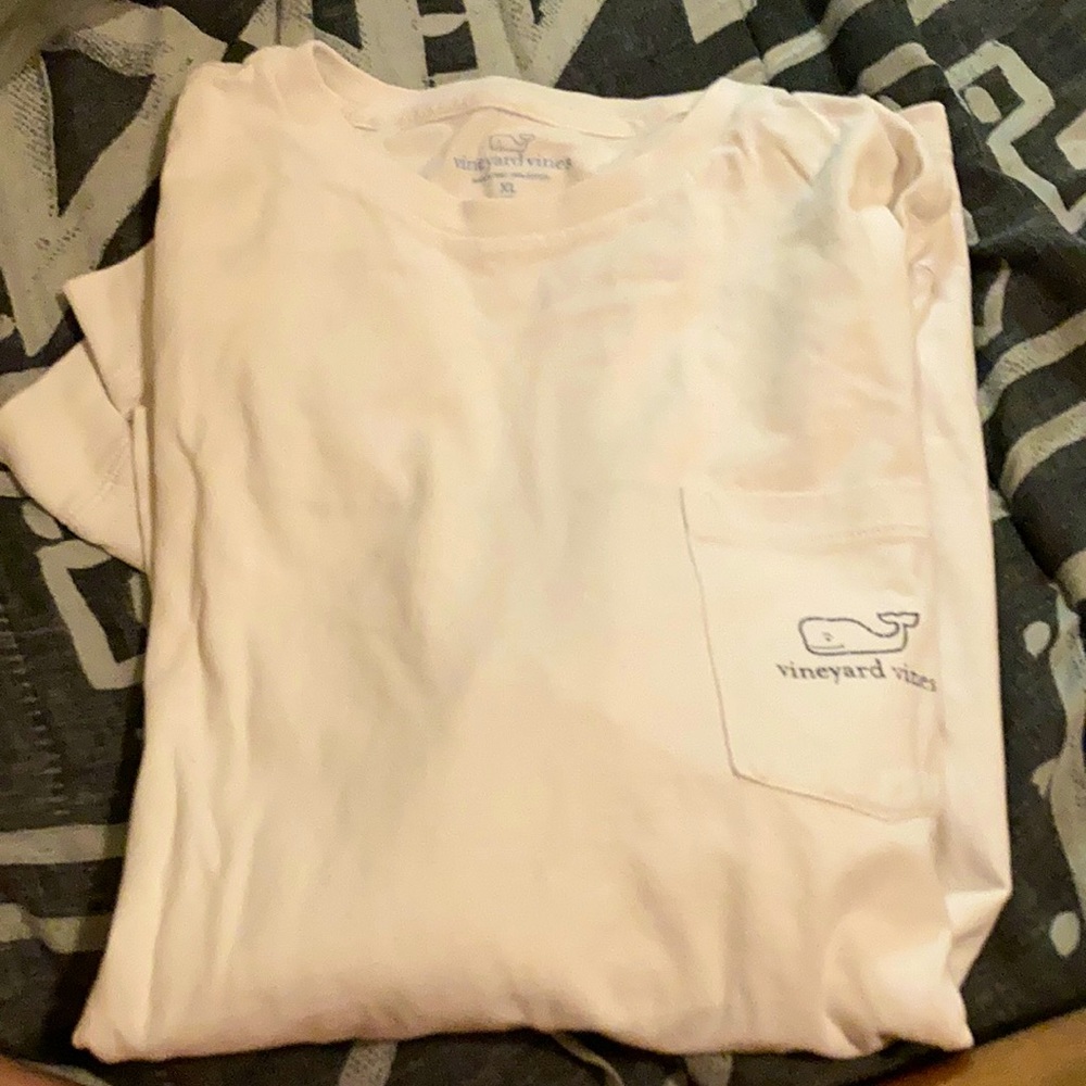 Vineyard Vines long sleeve shirt